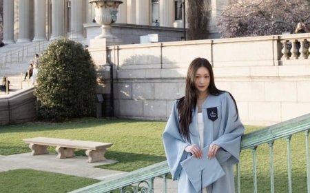 Foto-foto Wisuda ANNIE dari ALLDAY PROJECT Bikin Heboh, Netizen: "Aura Chaebolnya Ngeframing Sendiri"