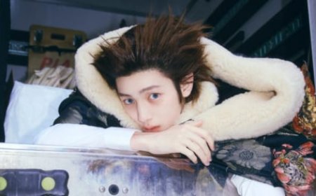 Juhoon CORTIS Ngacir di Foto Terbaru 'W Korea' - Kapan Lagi Si Penakluk Mode Ini Bikin Kita Ngiler?!