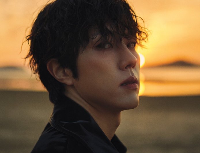 [Instiz] Foto Terbaru Lee Sungyeol INFINITE Bikin Heboh, Fans: "Oppa Nggak Berubah Sama Sekali!"