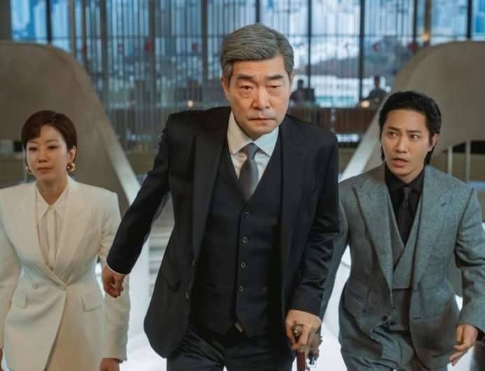 Son Hyun Joo Tiba-Tiba Umumkan Pengunduran Diri, Bakal Bikin Perebutan Kekuasaan di "Reborn Rookie"
