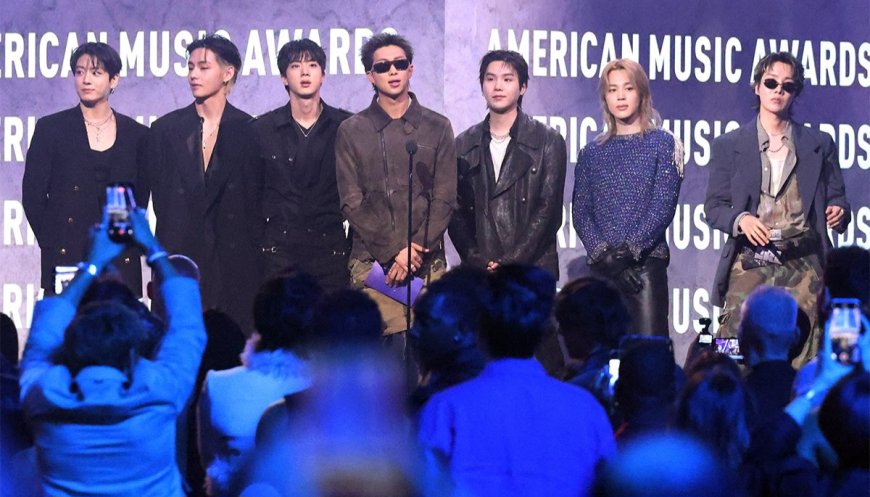 [theqoo] BTS ARRIVING AT AMAS ft. ARTIST OF THE YEAR + SONG OF THE SUMMER - Photo 3