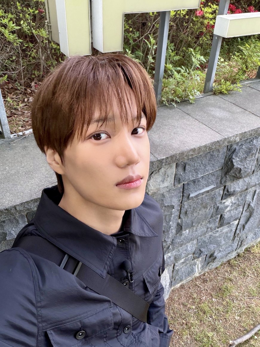 Student Is Too Stunned To Speak After Meeting Popular SM Idols On Campus - Photo 2
