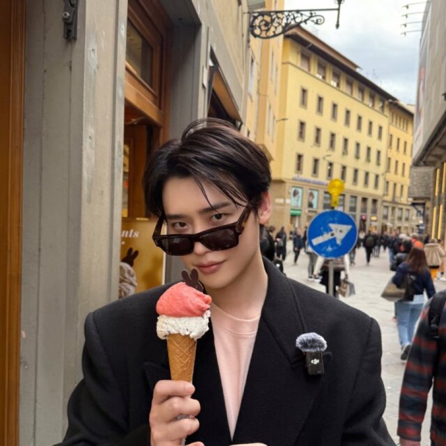 Lee Jong Suk Is A Real-Life Prince Spotted In Italy - Photo 2