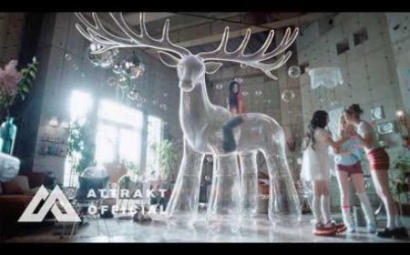 FIFTY FIFTY Kembali dengan MV "Like a Bubble" yang Bikin Melayang, Konsepnya Segar Banget!