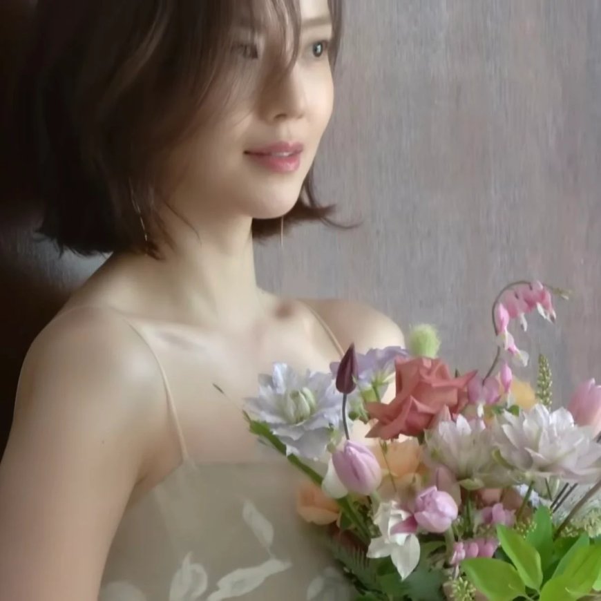 [instiz] MOON CHAEWON'S WEDDING PHOTOS - Photo 1
