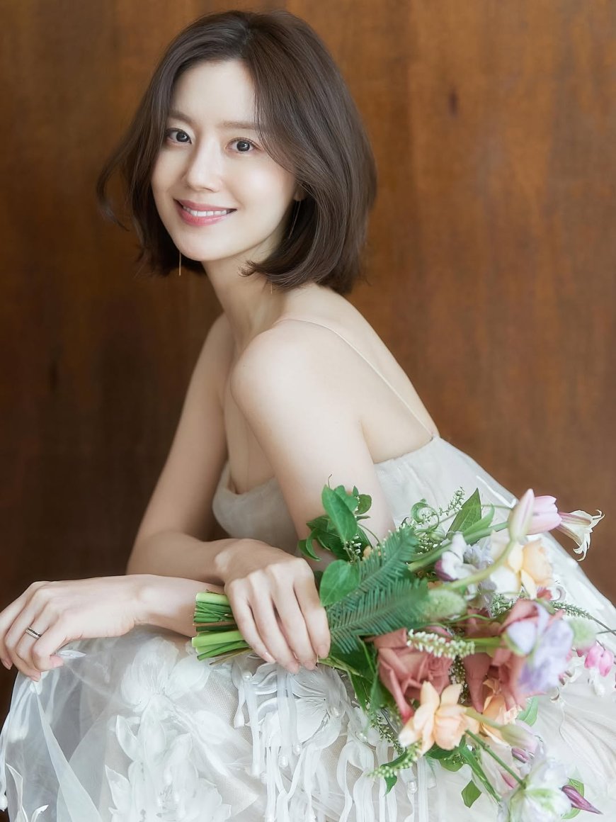 [instiz] MOON CHAEWON'S WEDDING PHOTOS - Photo 3